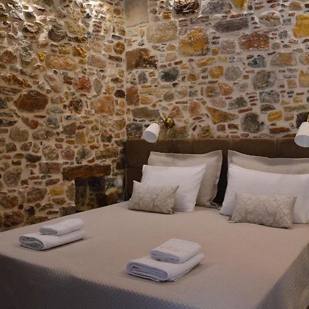 Castro Rooms Chios Bagian luar foto