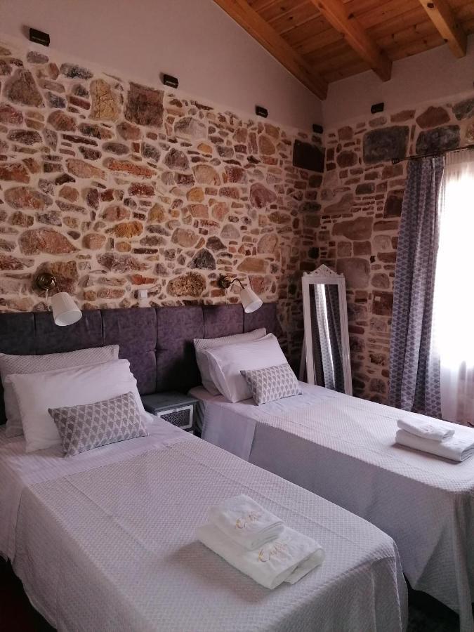 Castro Rooms Chios Bagian luar foto