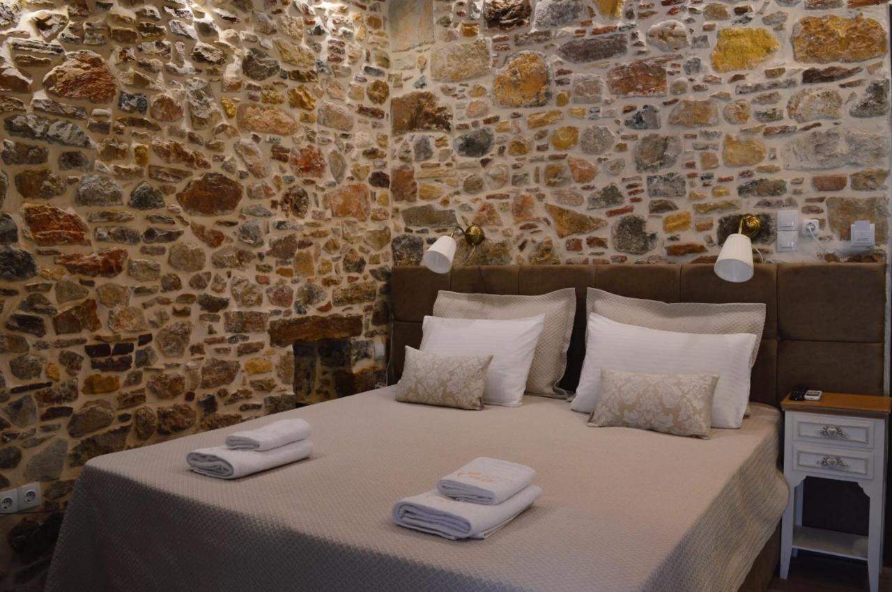 Castro Rooms Chios Bagian luar foto